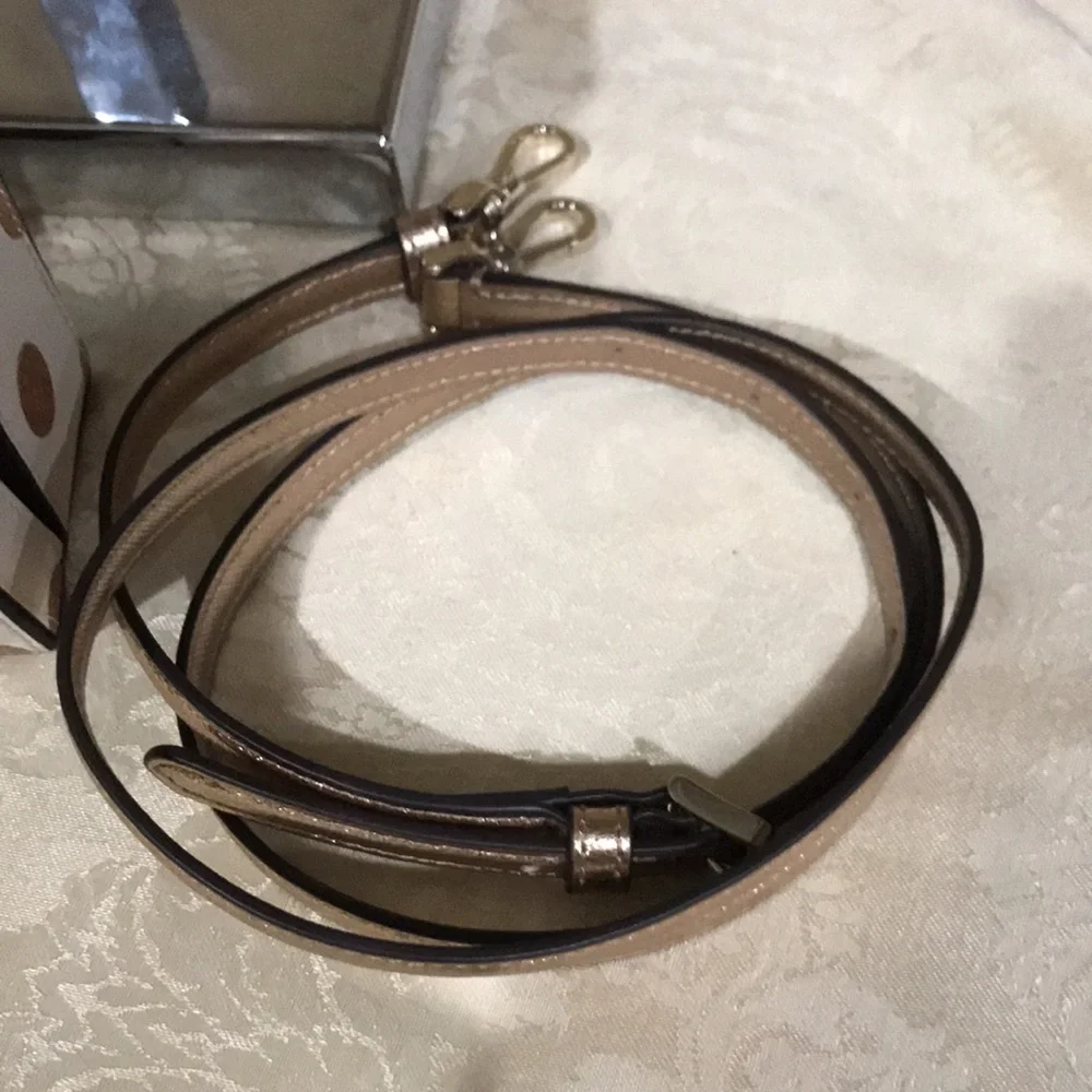 Kate Spade Wrapping Party Gift Box Crossbody - Picture 13 of 14